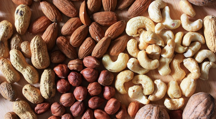 Youth soccer news - Soccer Players- NUTS are great for nutrition