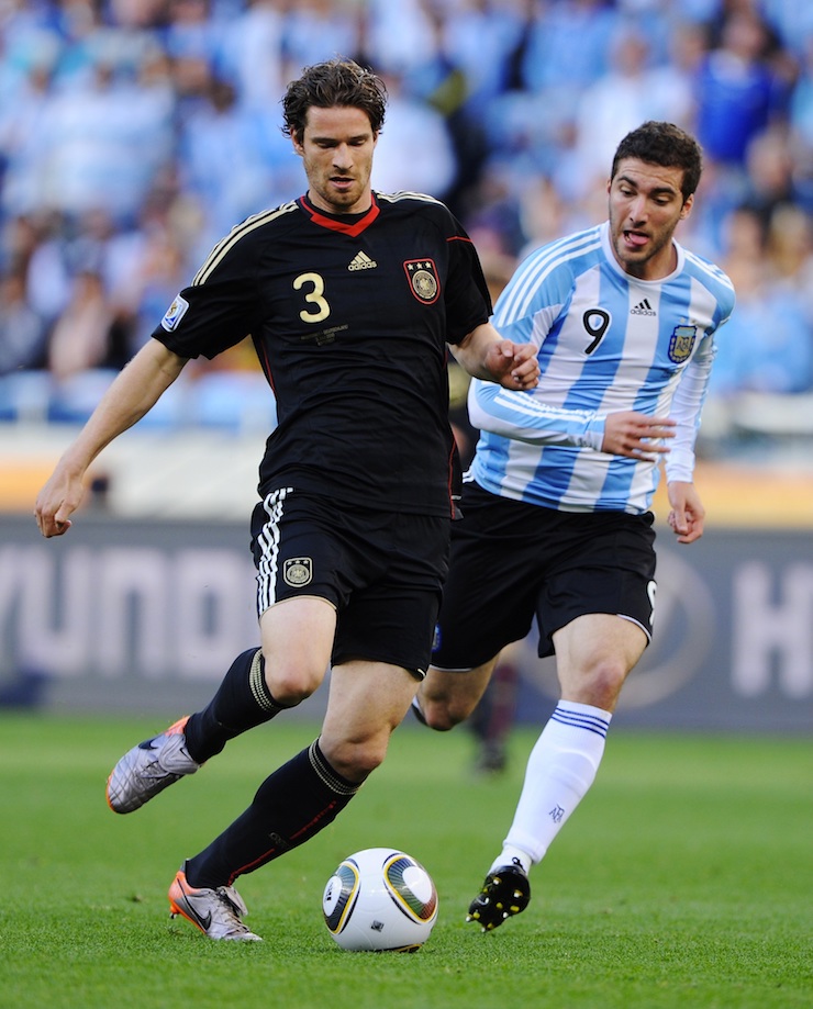 Soccer News: Arne Friedrich playing in the FIFA World Cup