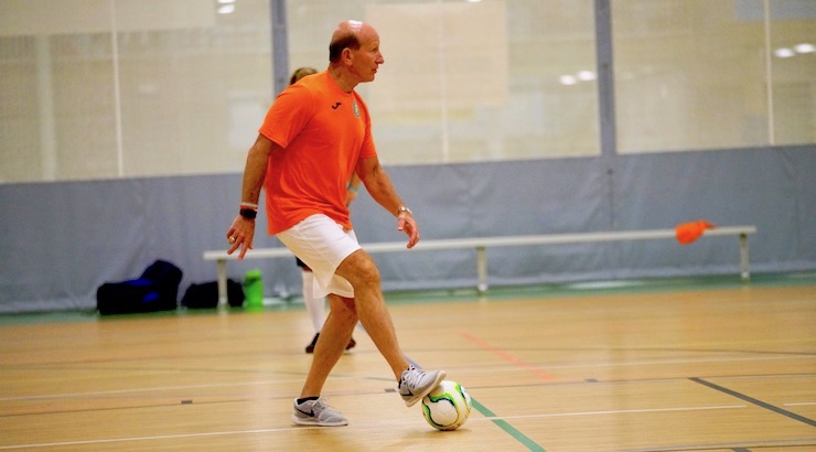 Youth Soccer News: Keith Tozer U.S. Youth Futsal Technical Director demonstrates ball mastery