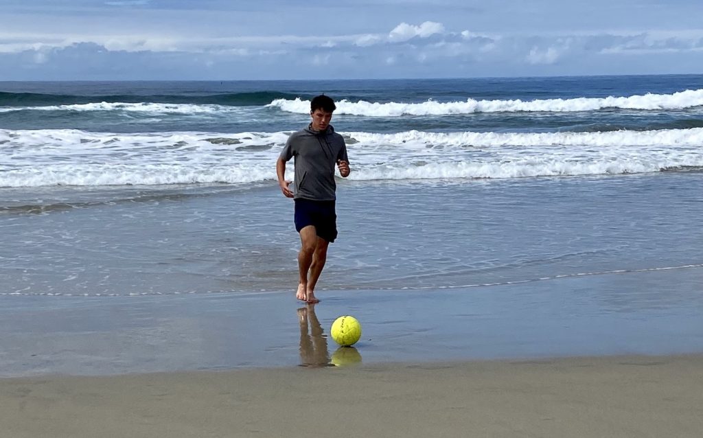Michael-Scavuzzo-takes-to-the-beach-to-practice-soccer-when-games-are-cancelled-by-COVID-19-1024x638.jpg