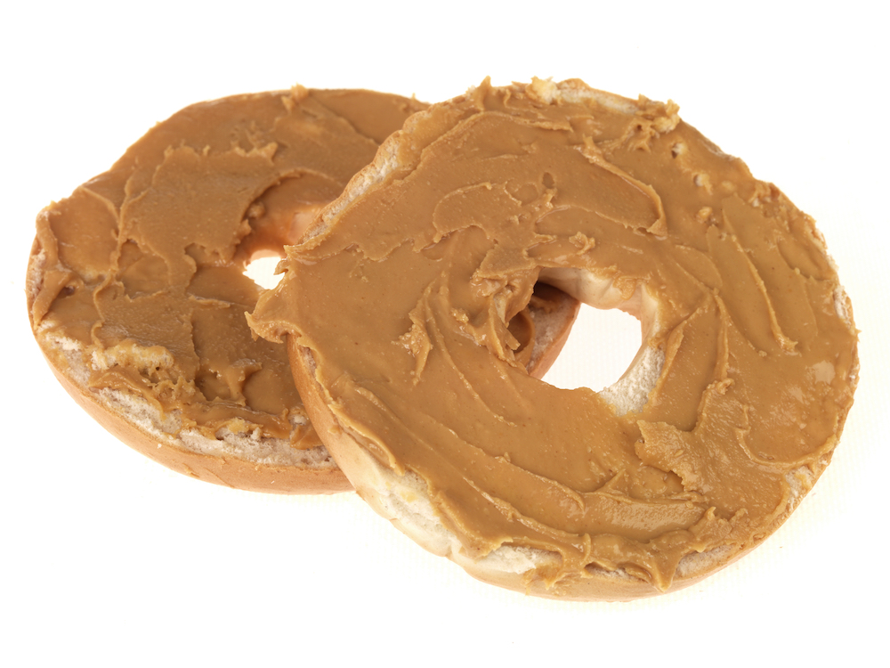 Bagel-with-Peanut-Butter-Great-Nutrition-for-Soccer-players-of-all-ages-on-SoccerToday.jpg